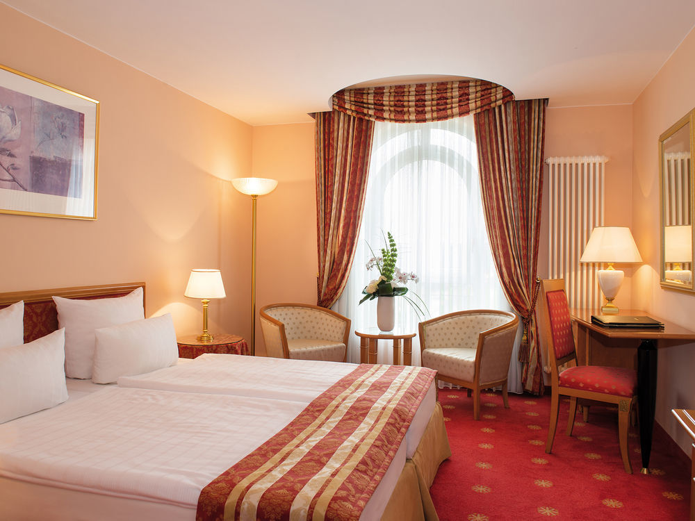 斯加罗斯伯格维克特雷迪斯酒店 嫩尼希 外观 照片 A typical hotel room